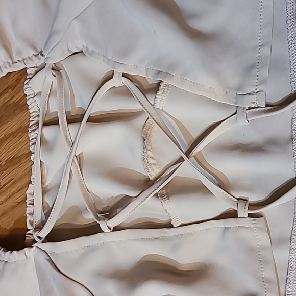 SHEIN Privé Lace Up Backless Puff Sleeve Top Women's Size Large - Picture 7 of 15